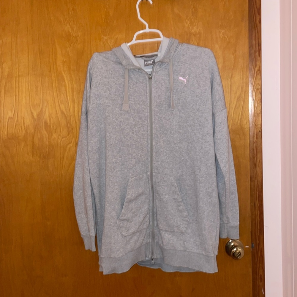 Puma women’s zip hoodie size M EUC